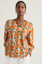 Load image into Gallery viewer, Seasalt Streamlet Swing-Shape Top Painted Marigold Chalk
