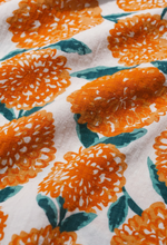 Load image into Gallery viewer, Seasalt Streamlet Swing-Shape Top Painted Marigold Chalk
