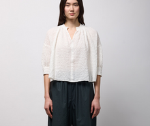 Load image into Gallery viewer, Neirami Shirt Soft White
