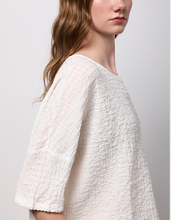 Load image into Gallery viewer, Neirami Boxy Blouse Soft White
