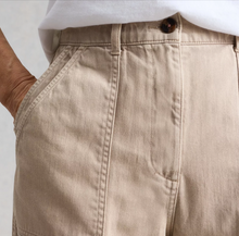 Load image into Gallery viewer, White Stuff UK Twister Jean Light Natural
