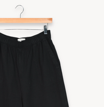 Load image into Gallery viewer, Pokoloko Loft Cotton Crop Barrel Pant
