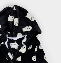 Load image into Gallery viewer, Petit Lem Ghosts Plush Robe

