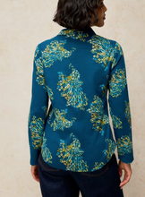 Load image into Gallery viewer, White Stuff UK Annie Jersey Foil Shirt Teal Print
