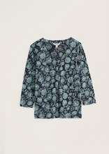 Load image into Gallery viewer, Seasalt Studio Glass 3/4 Sleeve Top Allium Flowers Lichen
