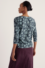 Load image into Gallery viewer, Seasalt Studio Glass 3/4 Sleeve Top Allium Flowers Lichen
