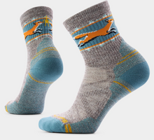 Load image into Gallery viewer, Smartwool Womens Hike Fox Meadow Mid Crew Socks Taupe Natural Marl
