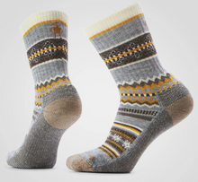 Load image into Gallery viewer, Smartwool Womens Everyday Snowed In Sweater Crew Socks Light Grey
