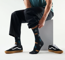 Load image into Gallery viewer, Smartwool Mens Everyday Through the Trees Crew Socks Black

