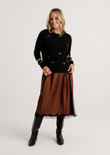 Load image into Gallery viewer, Zaket and Plover Cheeky Cat Sweater Black
