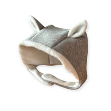 Load image into Gallery viewer, Gogo and Martin Wool Cat Bonnet
