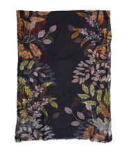 Load image into Gallery viewer, Echo Flower Trail Wrap Black
