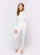 Load image into Gallery viewer, Petit Lem Laurel Leaves Womens Pyjamas
