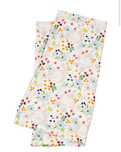 Load image into Gallery viewer, Loulou Lollipop Shell Floral Swaddling Blanket
